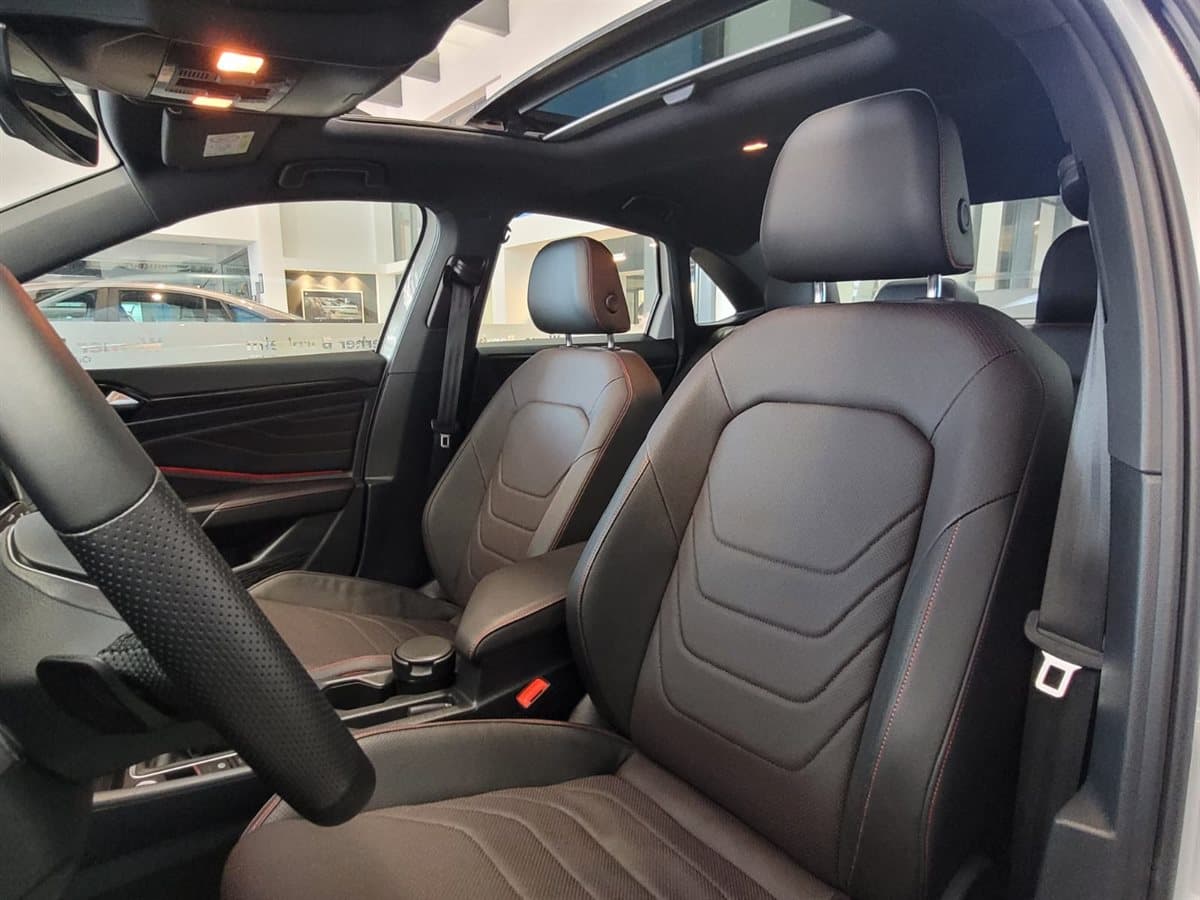 Volkswagen Vento - Imagen 12