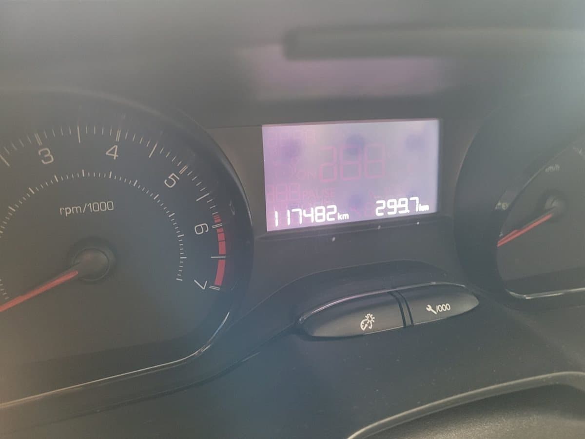 Peugeot 208 - Imagen 15