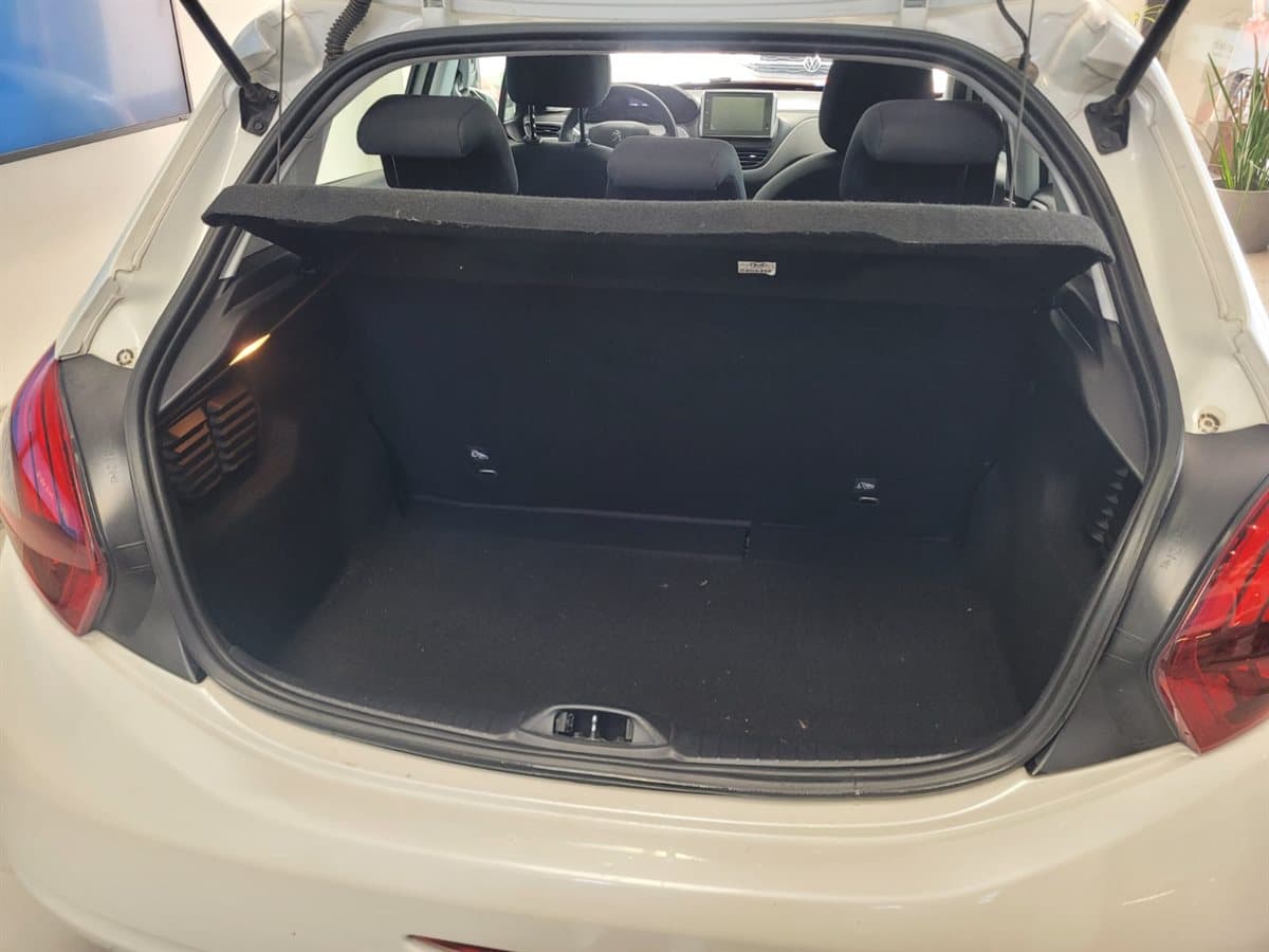 Peugeot 208 - Imagen 11