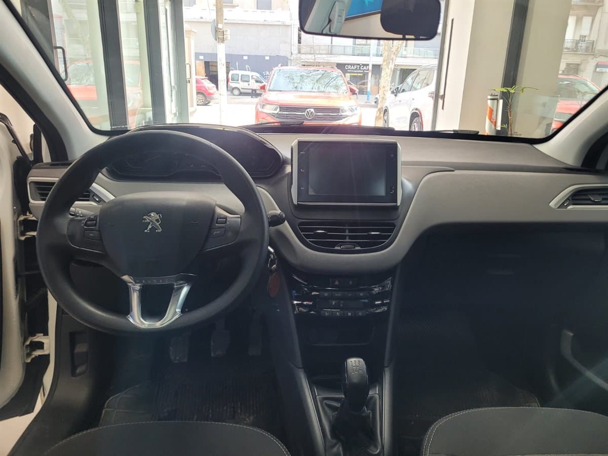 Peugeot 208 - Imagen 14