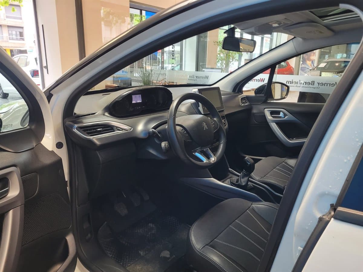 Peugeot 2008 - Imagen 12