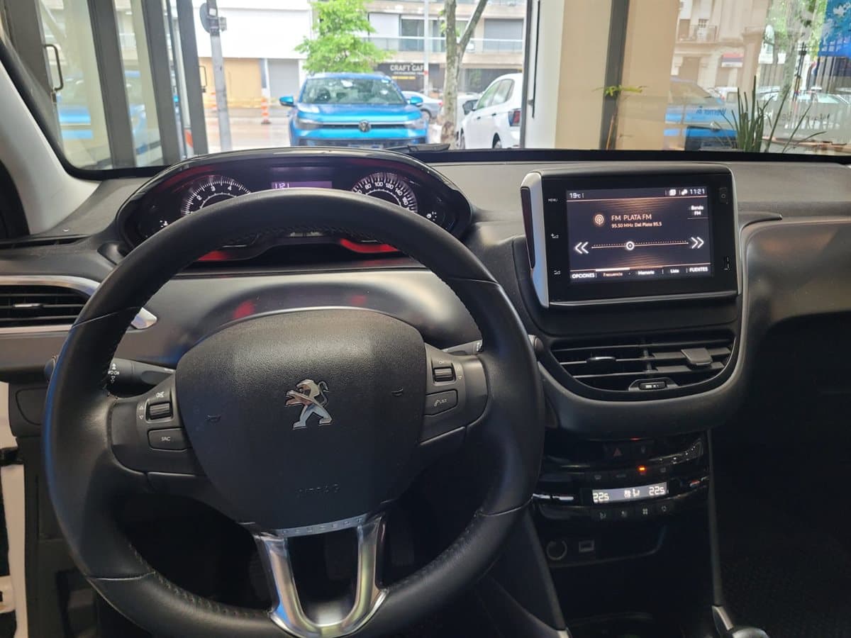 Peugeot 2008 - Imagen 14