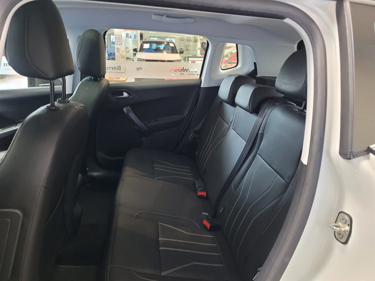 Peugeot 2008 - Imagen 19