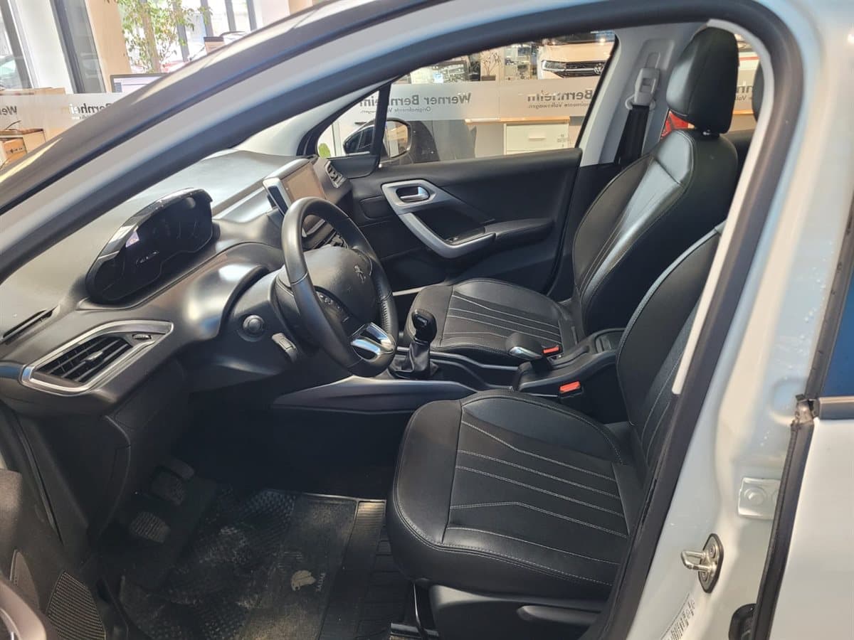 Peugeot 2008 - Imagen 16