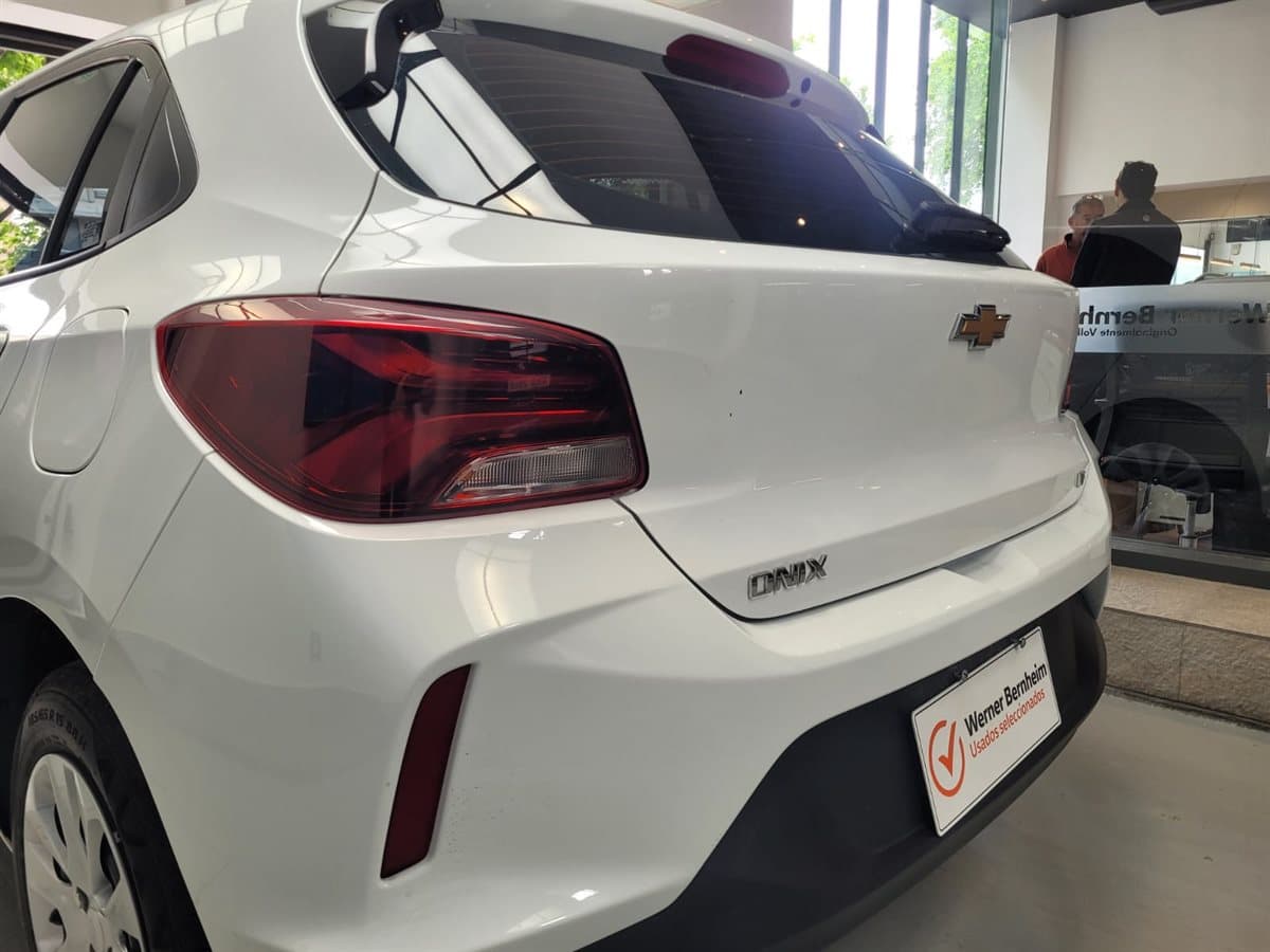 Chevrolet Onix - Imagen 7