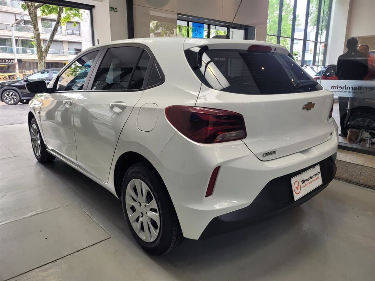 Chevrolet Onix - Imagen 8