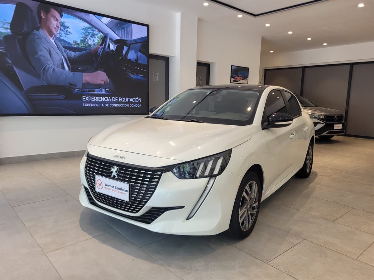 Peugeot 208 - Imagen 1