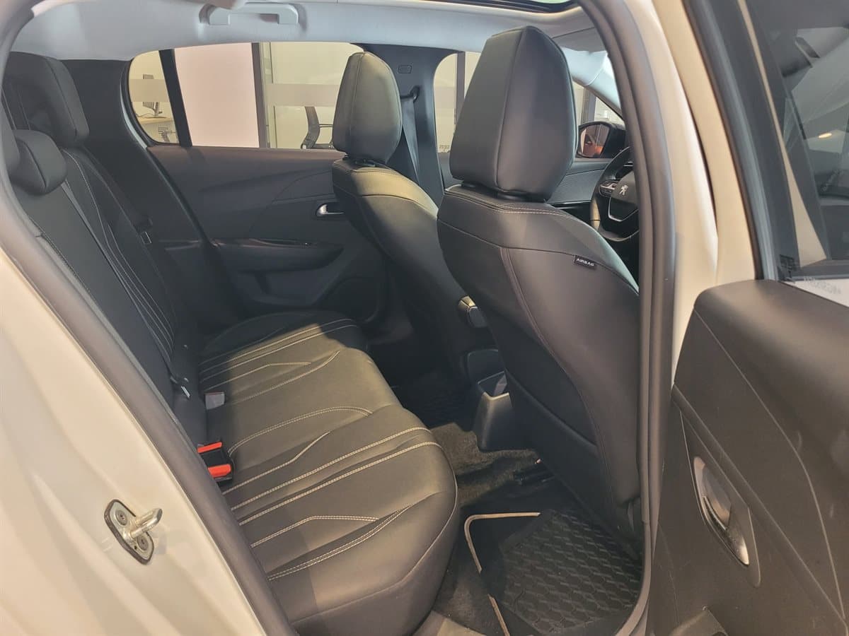 Peugeot 208 - Imagen 17