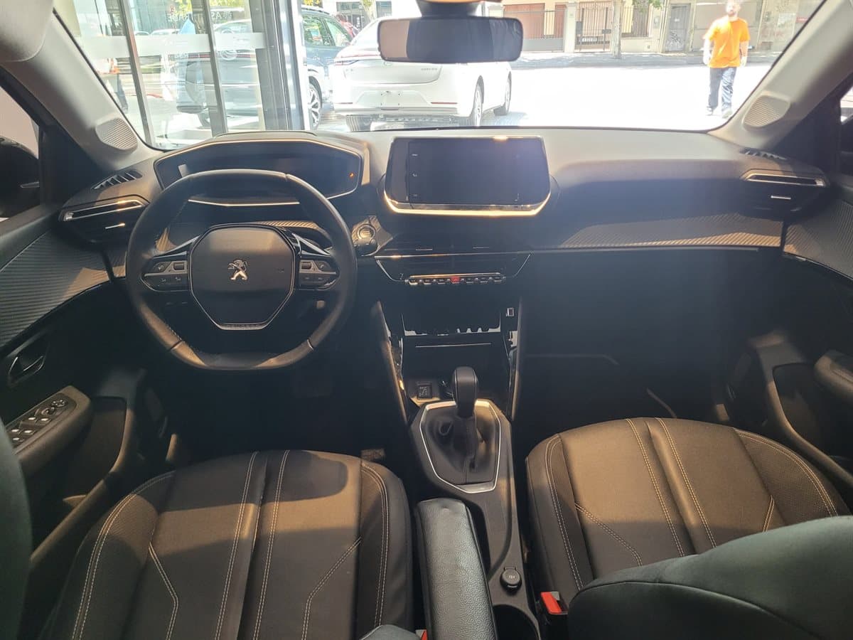 Peugeot 208 - Imagen 15