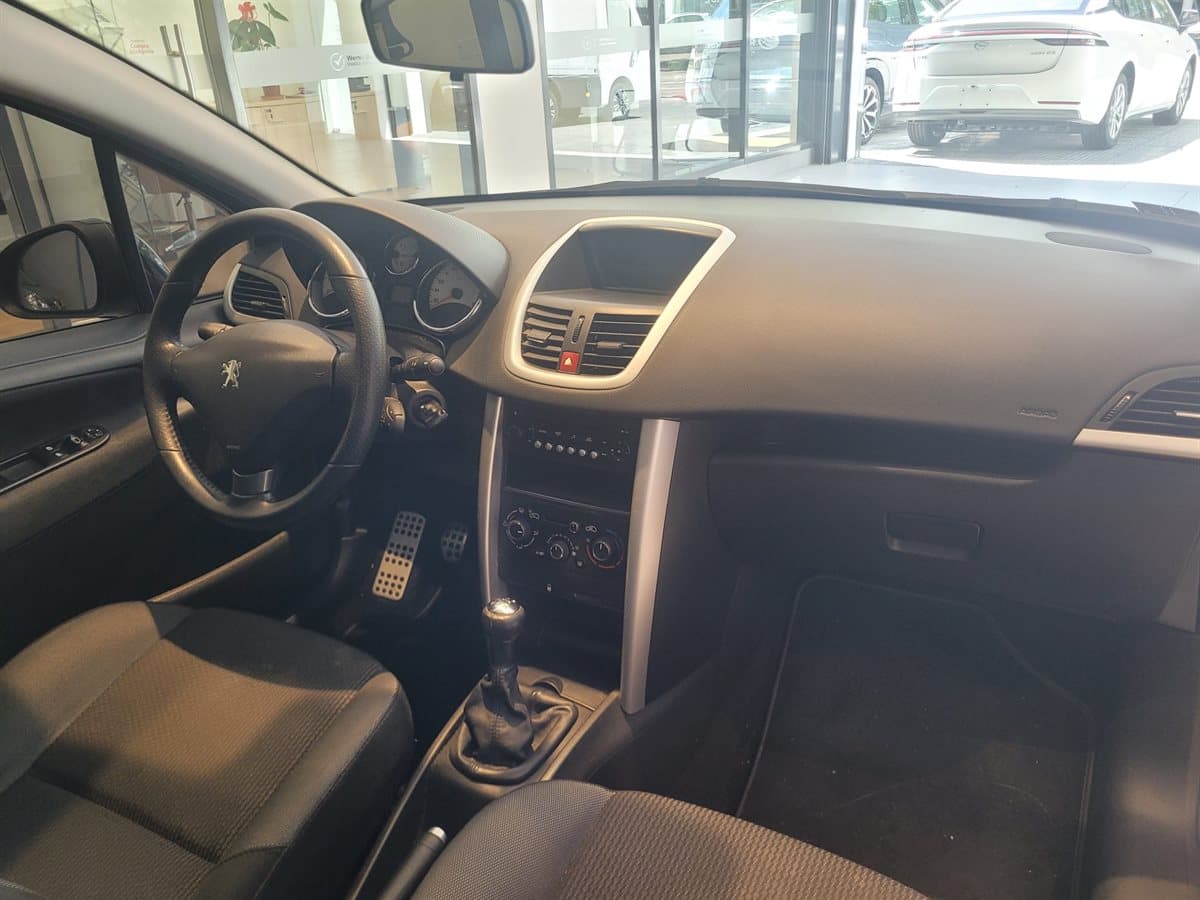 Peugeot 207 - Imagen 12