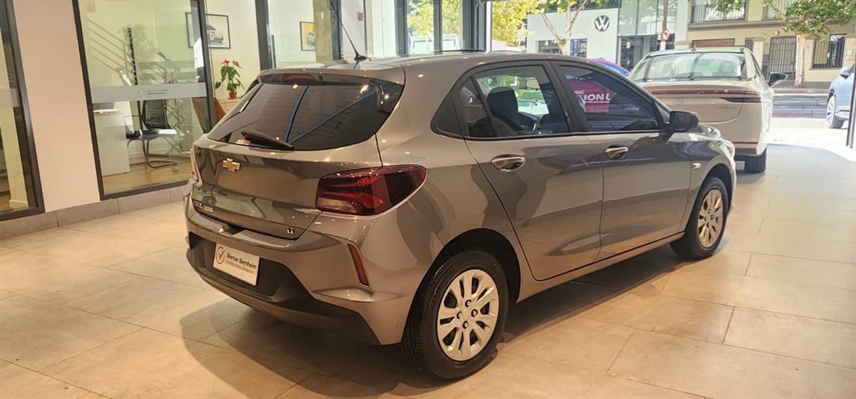 Chevrolet Onix - Imagen 3